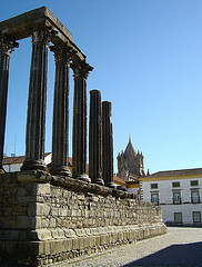 Évora